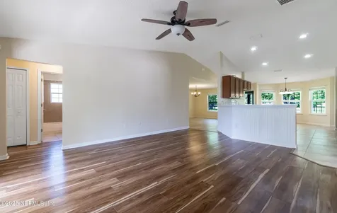 2253 S Mimosa Avenue Middleburg FL 32068