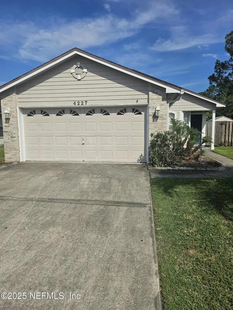 4227 Hanging Moss Drive Orange Park FL 32073