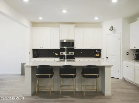 7242 Calamint Avenue Jacksonville FL 32219
