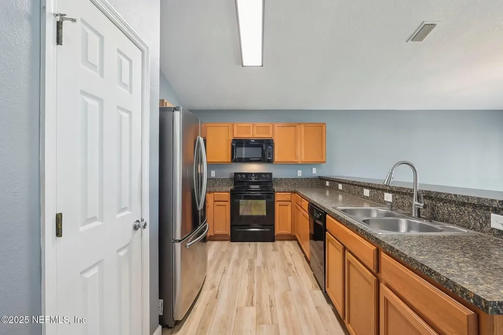 7464 Westland Oaks Drive Jacksonville FL 32244