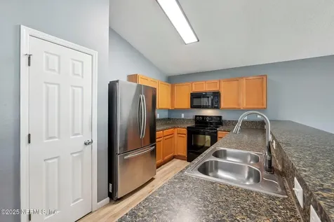 7464 Westland Oaks Drive Jacksonville FL 32244