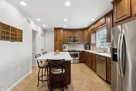 4717 Princess Anne Lane Jacksonville FL 32210