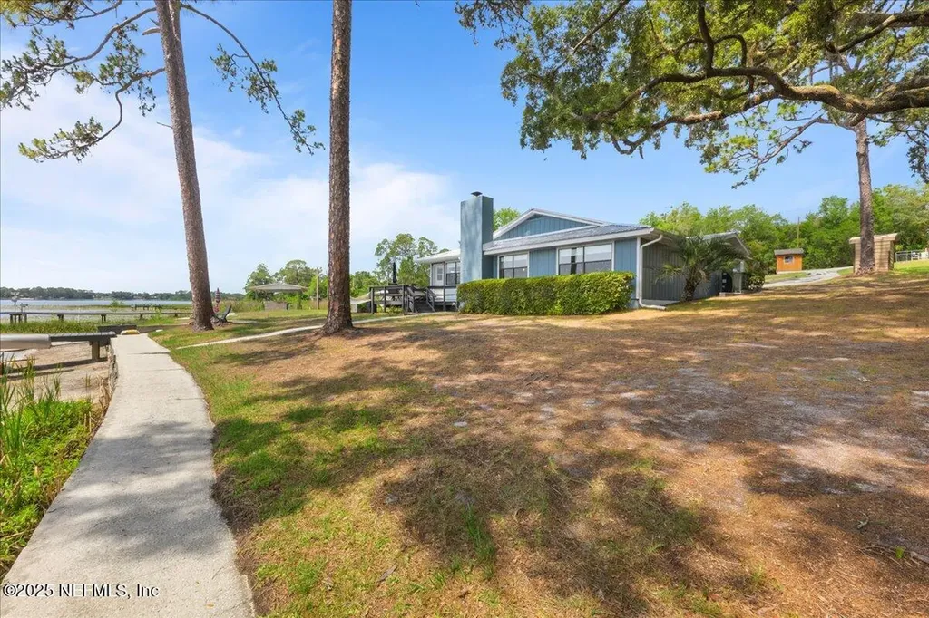 106 Carter-whittaker Lane Pomona Park FL 32181