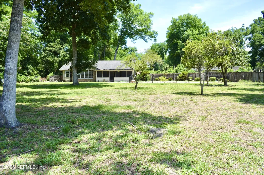 2235 Hunterwood Court Jacksonville FL 32225