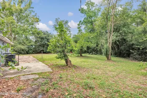 8390 Scottish Court Jacksonville FL 32244