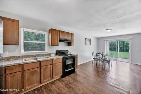 8390 Scottish Court Jacksonville FL 32244