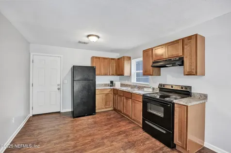 8390 Scottish Court Jacksonville FL 32244