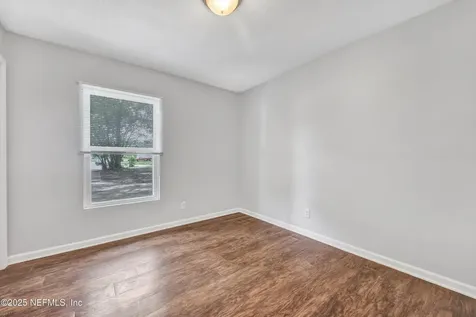 8390 Scottish Court Jacksonville FL 32244