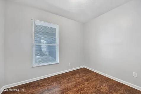8390 Scottish Court Jacksonville FL 32244
