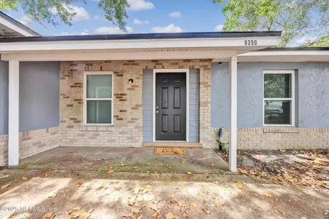 8390 Scottish Court Jacksonville FL 32244