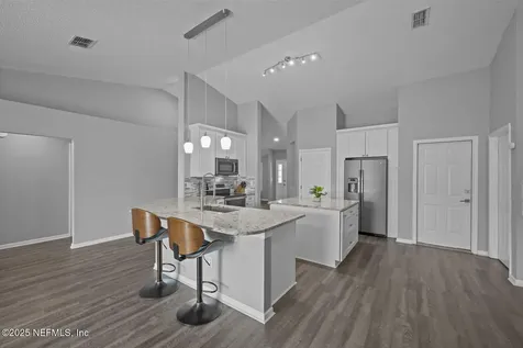 2439 Bentwater Drive W Jacksonville FL 32246