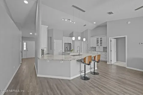 2439 Bentwater Drive W Jacksonville FL 32246