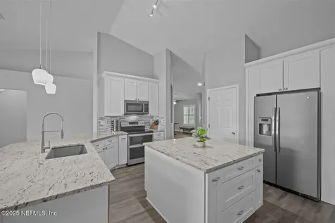 2439 Bentwater Drive W Jacksonville FL 32246