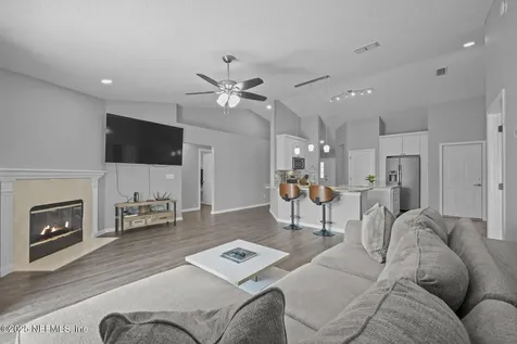 2439 Bentwater Drive W Jacksonville FL 32246