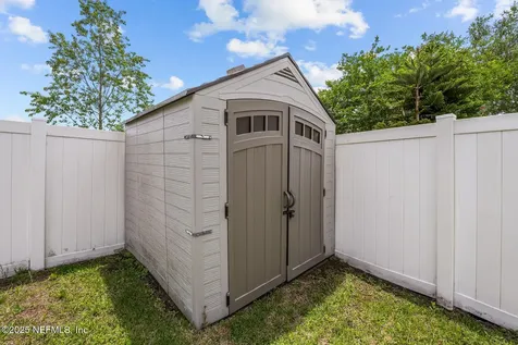2439 Bentwater Drive W Jacksonville FL 32246