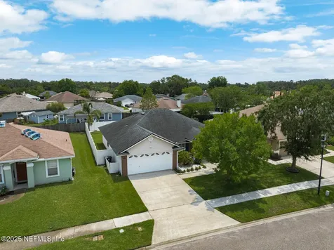 2439 Bentwater Drive W Jacksonville FL 32246