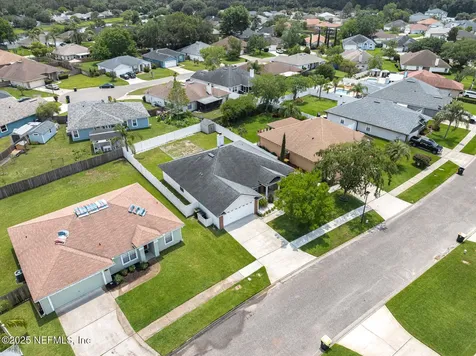 2439 Bentwater Drive W Jacksonville FL 32246