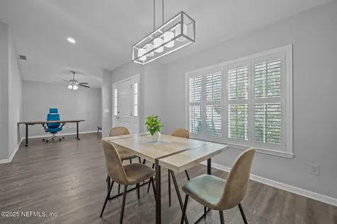 2439 Bentwater Drive W Jacksonville FL 32246