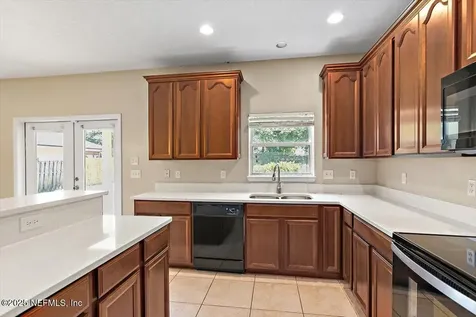 1147 Hyacinth Street St. Augustine FL 32092