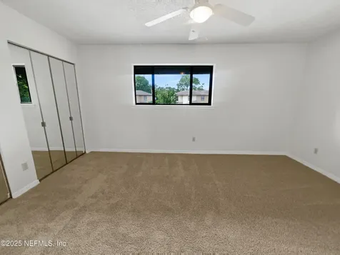 1127 Romaine Circle W Jacksonville FL 32225