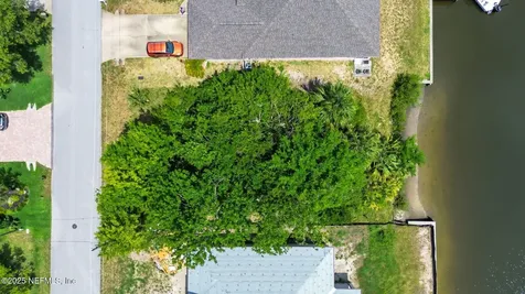44 Comanche Court Palm Coast FL 32137