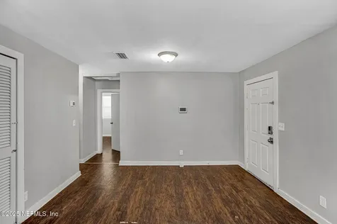 4924 Old Middleburg Road N Jacksonville FL 32210