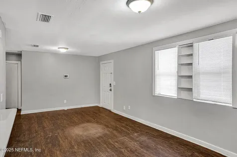 4924 Old Middleburg Road N Jacksonville FL 32210