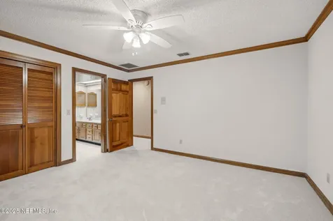 8127 Middle Fork Lane Jacksonville FL 32256