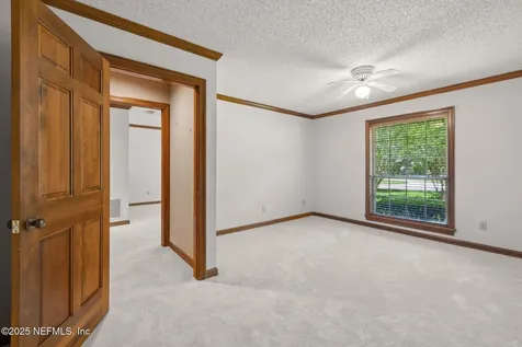 8127 Middle Fork Lane Jacksonville FL 32256