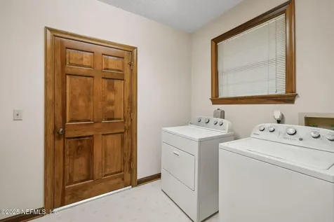 8127 Middle Fork Lane Jacksonville FL 32256
