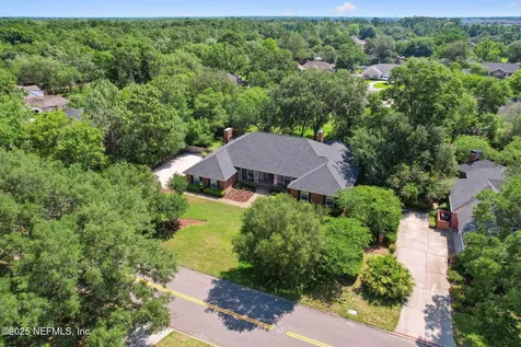 8127 Middle Fork Lane Jacksonville FL 32256