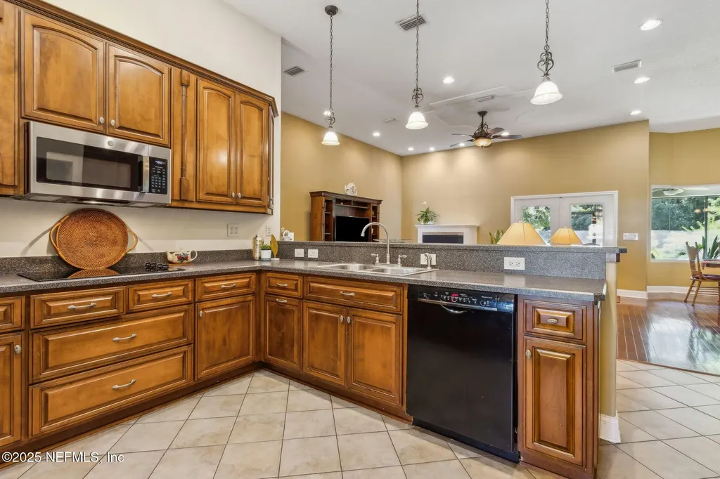 166 Mount Royal Avenue Crescent City FL 32112