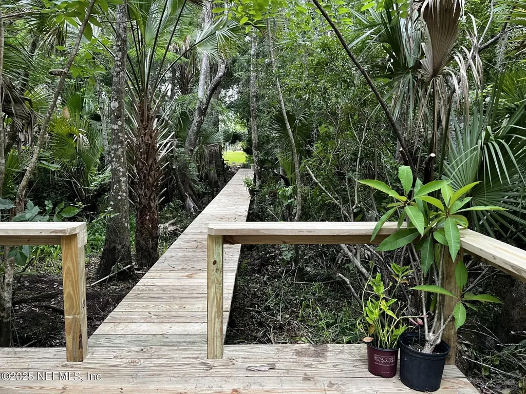 166 Mount Royal Avenue Crescent City FL 32112