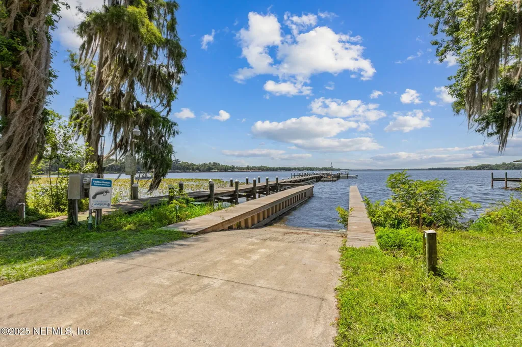 166 Mount Royal Avenue Crescent City FL 32112