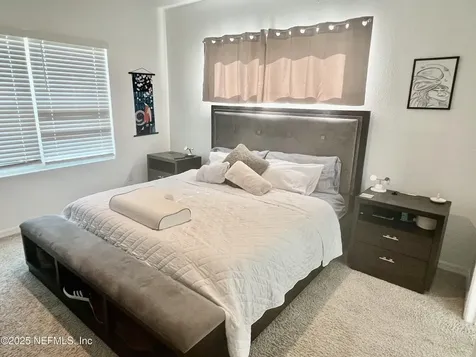 307 Annies Place Jacksonville FL 32218