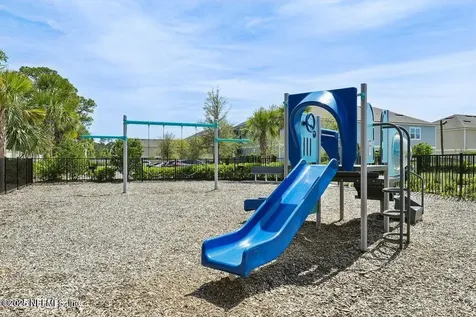 307 Annies Place Jacksonville FL 32218