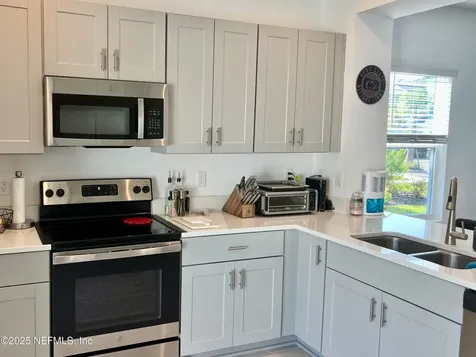 307 Annies Place Jacksonville FL 32218