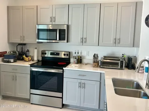 307 Annies Place Jacksonville FL 32218
