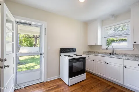 606 Meteor Street Jacksonville FL 32205