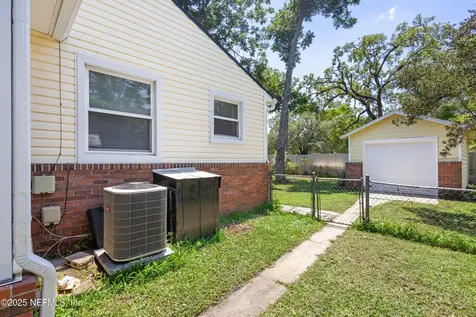 606 Meteor Street Jacksonville FL 32205