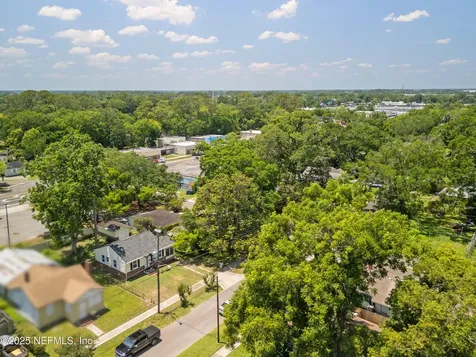 606 Meteor Street Jacksonville FL 32205