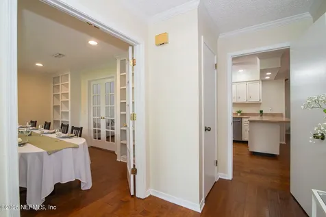 2333 The Woods Drive Jacksonville FL 32246