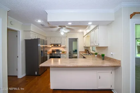 2333 The Woods Drive Jacksonville FL 32246