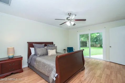 2333 The Woods Drive Jacksonville FL 32246
