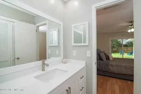 2333 The Woods Drive Jacksonville FL 32246