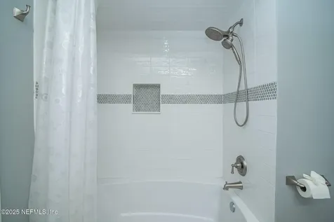 2333 The Woods Drive Jacksonville FL 32246