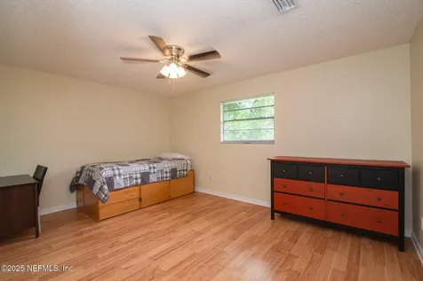 2333 The Woods Drive Jacksonville FL 32246