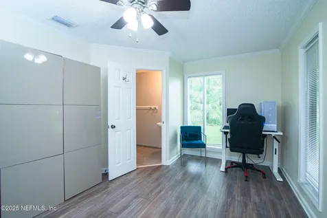 2333 The Woods Drive Jacksonville FL 32246