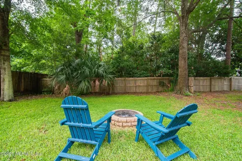 2333 The Woods Drive Jacksonville FL 32246
