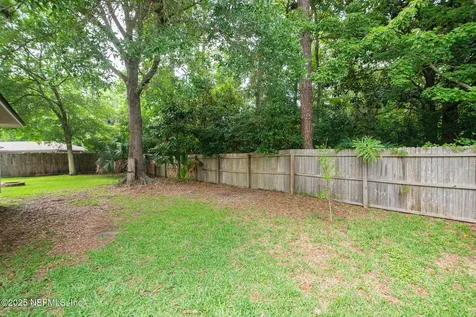 2333 The Woods Drive Jacksonville FL 32246